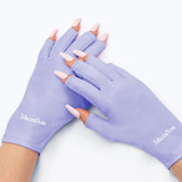 Guantes UV MelodySusie protegen las uñas durante manicura con UPF50+.