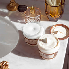 Mizani Rose H2O: cabello brillante tras tratamiento diario, aspecto sano y manejable.