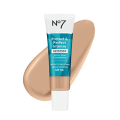 No7 Protect & Perfect bote frontal: base que nivela tono y mantiene hidratación.