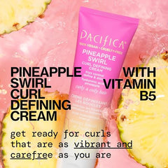 Aplicación de Pacifica Pineapple Swirl en cabello húmedo para definición