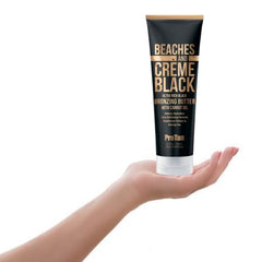 Beaches & Crème Black Butter, textura cremosa visible en la toma.