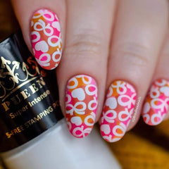 PUEEN Super Intense esmalte negro carbón para stamping, imprime detalle definido.