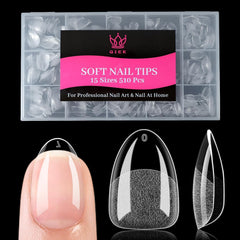 Uñas falsas QIEK en almendra extra corta, ajuste natural y acabado limpio
