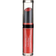 REVLON ColorStay Ultimate Suede labial frente, acabado sedoso y color duradero.