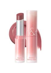 romnd GLASTING MELTING BALM #12 Veiled Rose en envase elegante con brillo suave