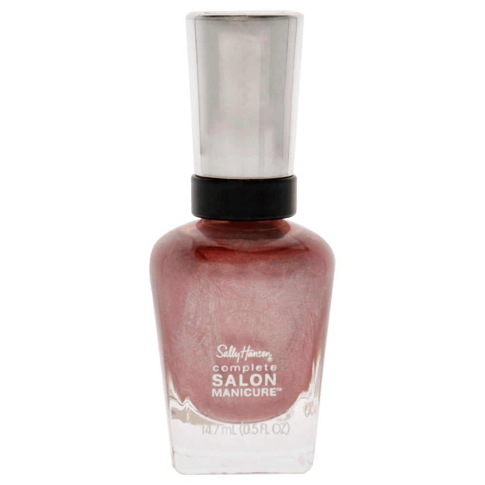 Esmalte Sally Hansen Raisin The Bar en botella, color duradero para looks elegantes.