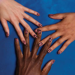 Sally Hansen Insta-Dri efecto crackle 1, transformación visual en la uña