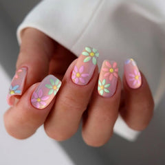 SEMATA diseño floral detallado aporta elegancia y romanticismo a tu look.