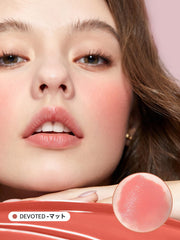 SHEGLAM Color Bloom Liquid Blush ofrece acabado mate ligero para un aspecto natural
