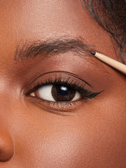 SHEGLAM Ingredientes activos con efectos antiinflamatorios en cejas.