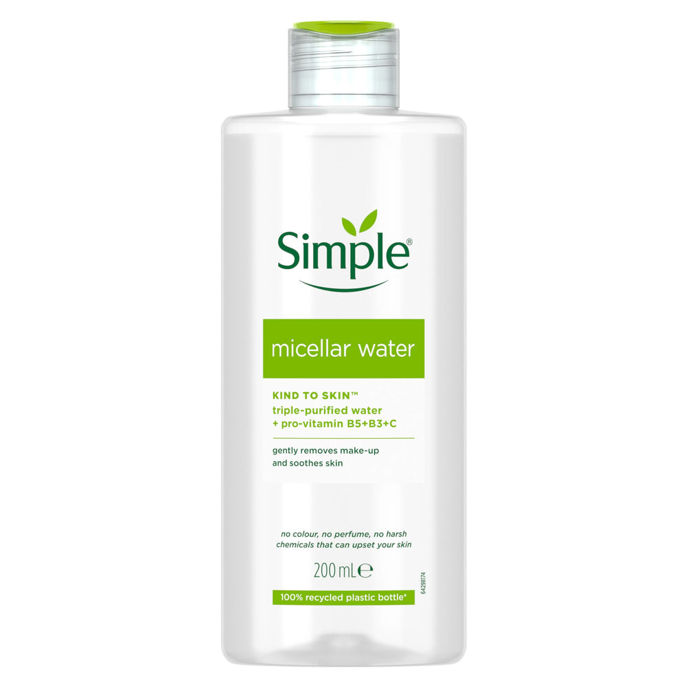 Simple agua micelar, botella visible, limpieza suave para piel sensible.
