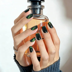 Uñas SnypeeLab verde con efecto ojo de gato para uso diario cómodo