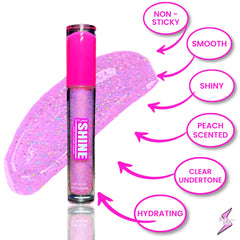 Stunn Shine desliza suavemente y deja labios suaves con textura sedosa