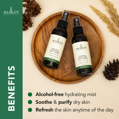 Sukin Organics Agua de Rosa Mist rociando suavemente el rostro