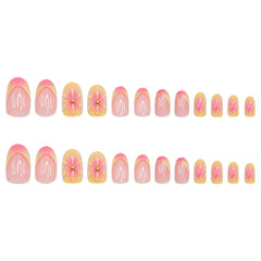 Uñas SWEKKE con destellos brillantes en amarillo y rosa para evento.