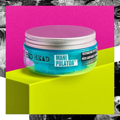 Picos y giros con TIGI Bed Head Manipulator para estilos audaces.