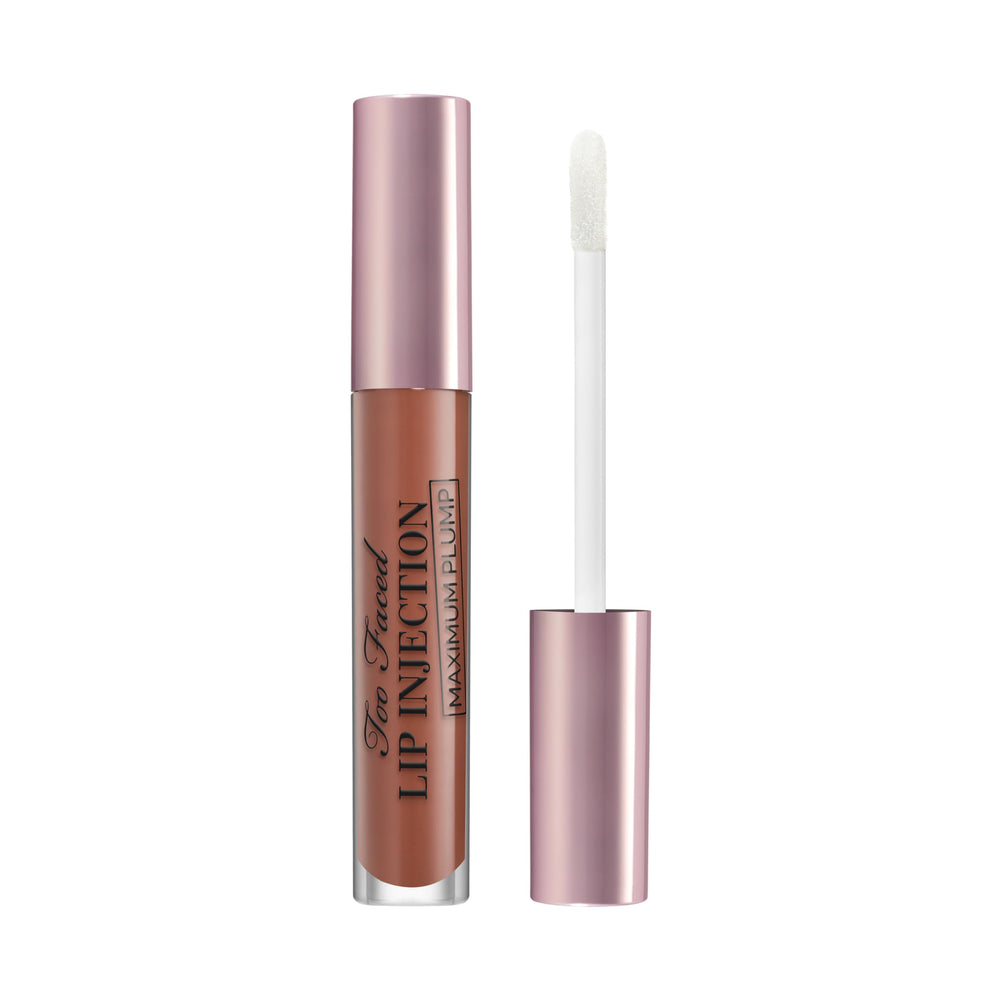 Too Faced Lip Injection Maximum Plump con aplicador para una aplicación precisa.