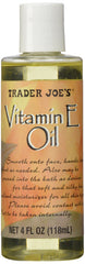 Trader Joe's Aceite de Vitamina E, botella, humecta y suaviza la piel.