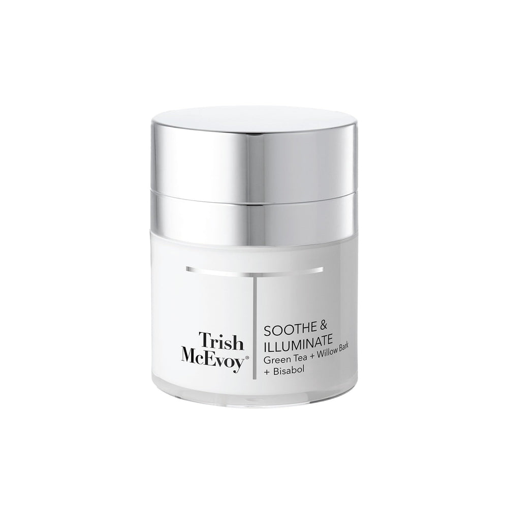 Trish McEvoy Beauty Booster Calma y Ilumina, envase de un toque para uso rápido.