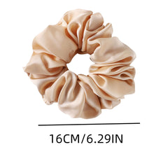 VEDO SHIPIN scrunchie satin grande marfil, ideal para recogidos suaves sin frizz.