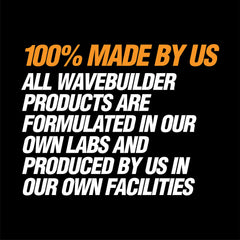 WaveBuilder Pomada cacao y karité, aplicación en el cabello para peinar con comodidad.