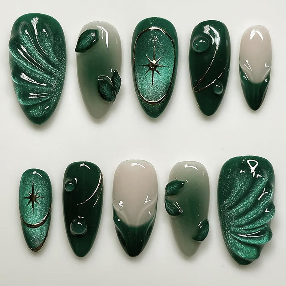 Uñas WBRRFJJ verdes oscuras, forma almendra con frances, ideal para un look elegante.