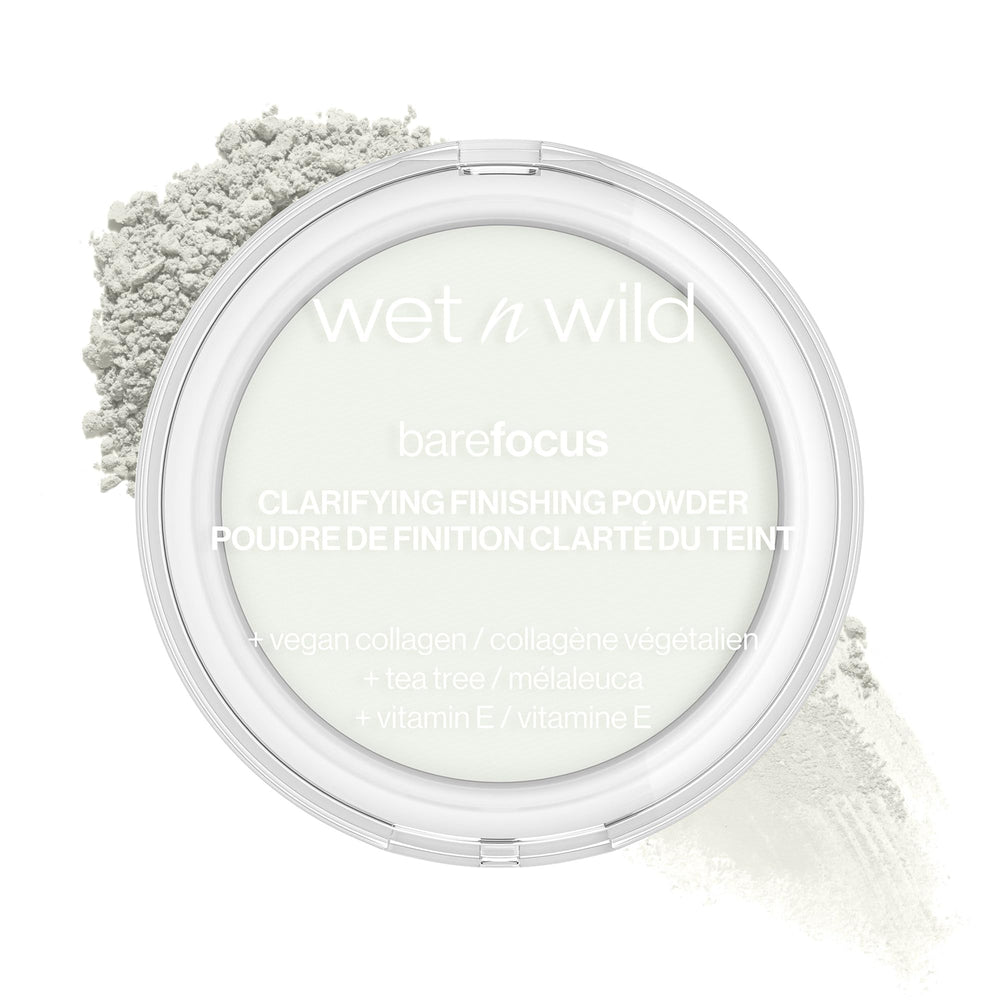wet n wild Bare Focus Polvo Translúcido aplicado con brocha para acabado suave.
