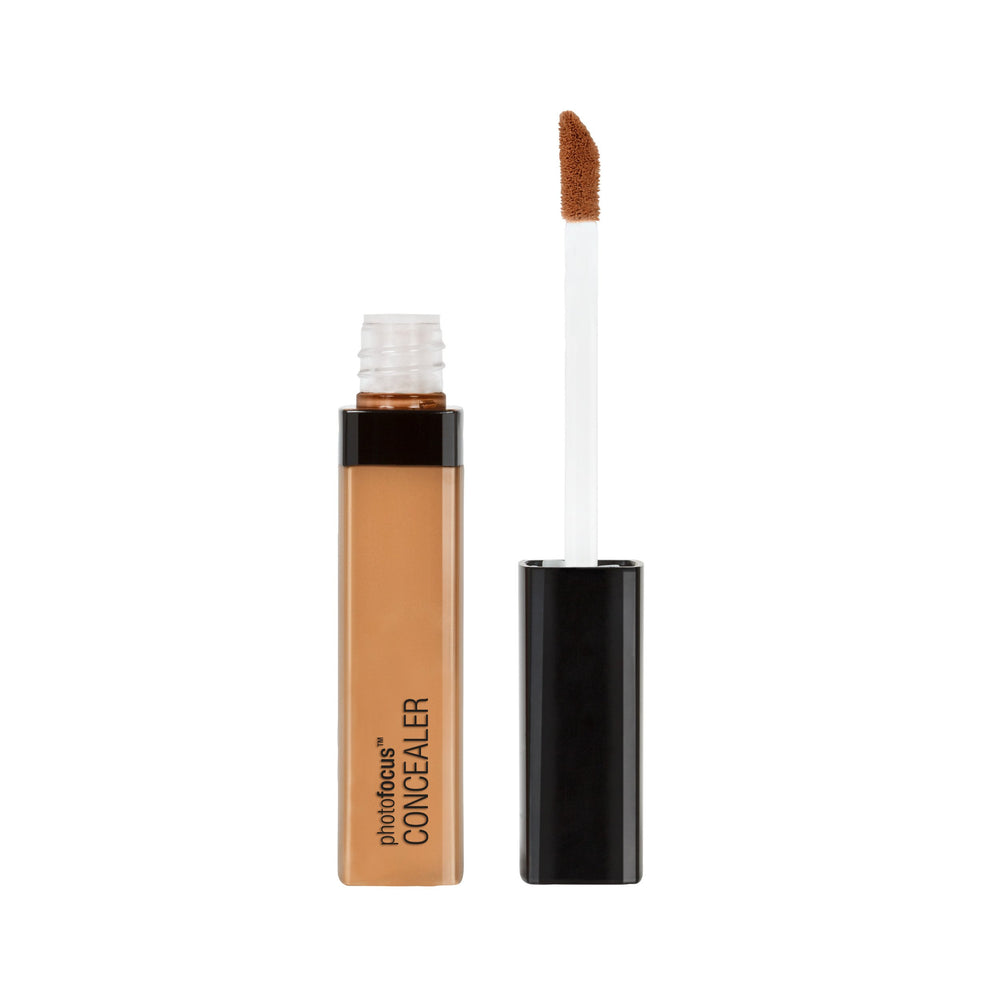 wet n wild Enfoque Fotográfico Corrector: bote para ojeras con cobertura uniforme.