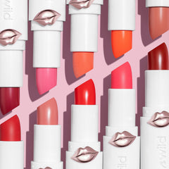 Wet n Wild Mega Last High-Shine Lipstick Crimson Crime empaque elegante para regalo y confianza