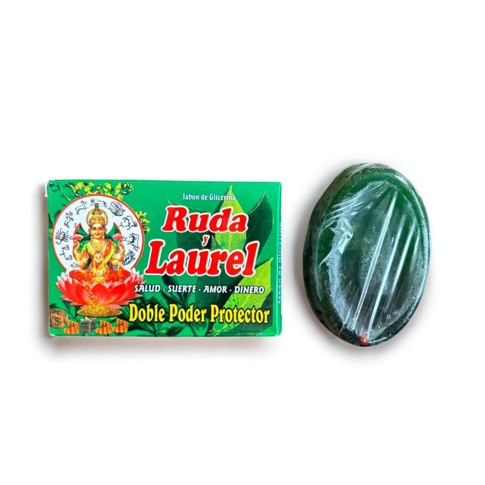Zoeartcrafts jabon ruda laurel vista de la barra con aroma herbal.