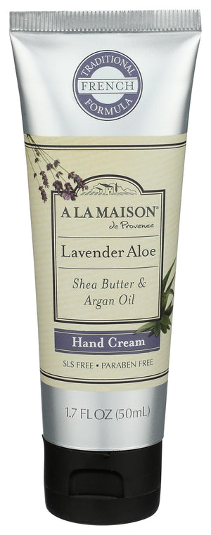 A LA MAISON crema de manos Lavanda Aloe, bote práctico para uso diario.