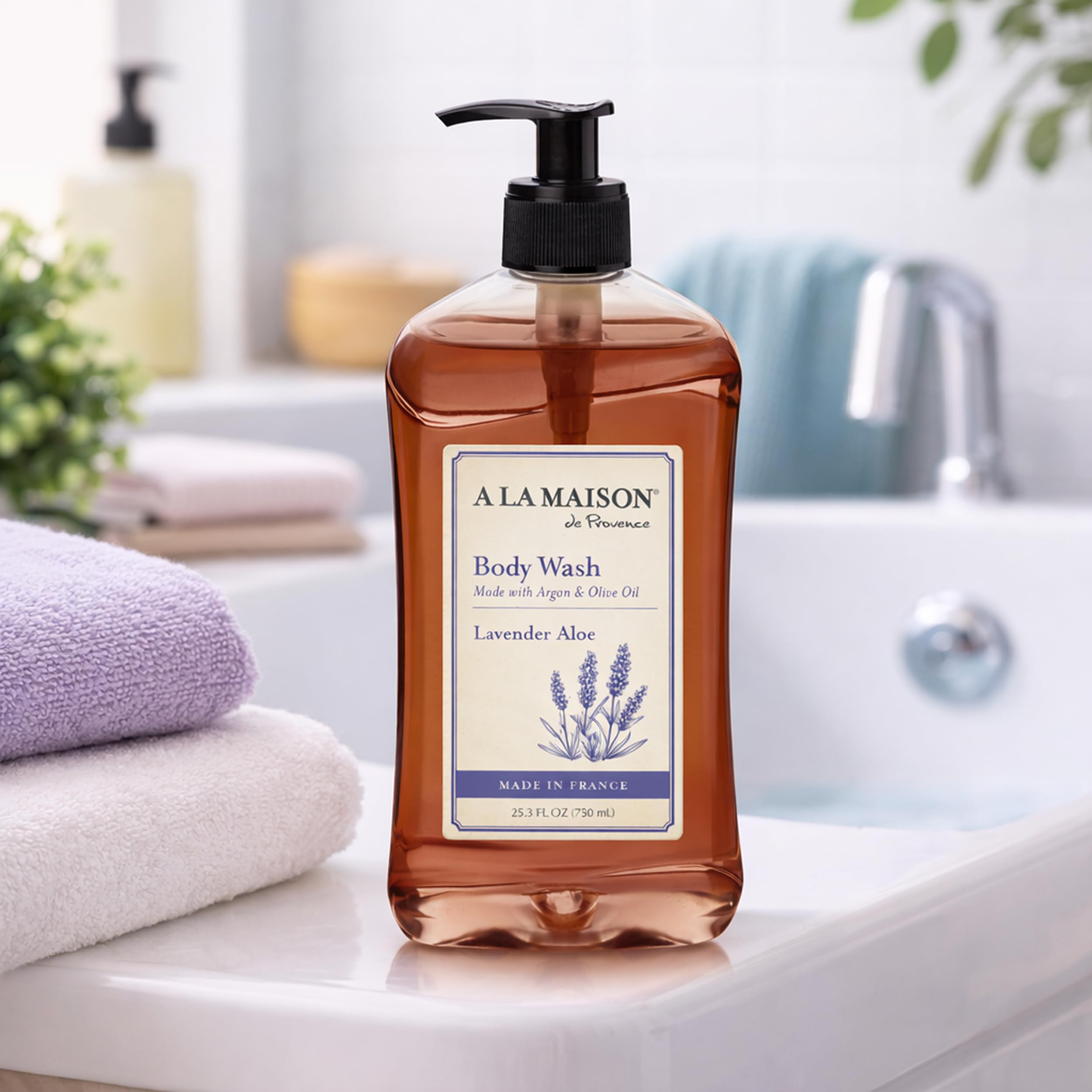 A LA MAISON producto diario para piel limpia y fresca, con Aloe.
