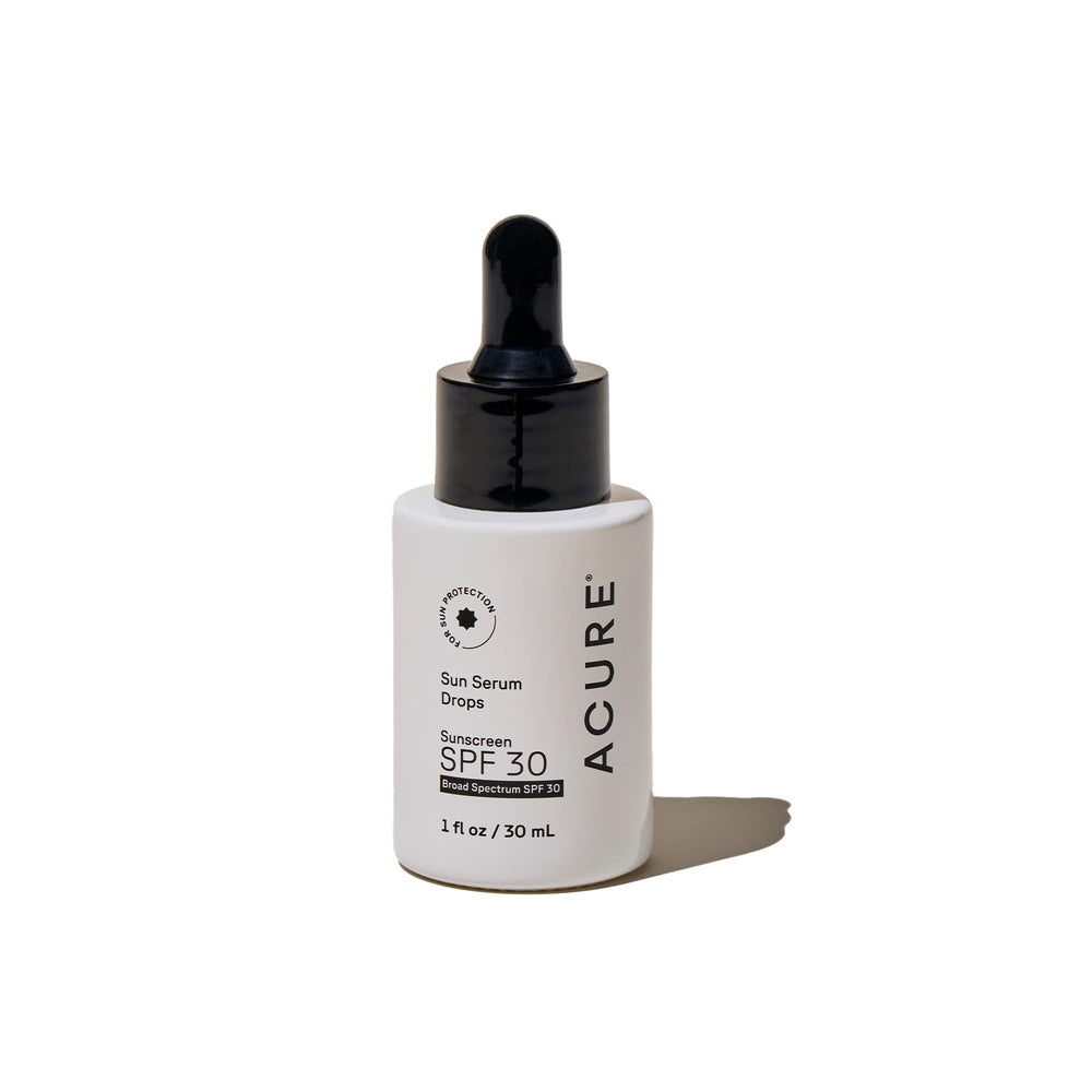 Acure Sun Serum Drops SPF 30, textura seda, hidratación ligera y brillo natural.