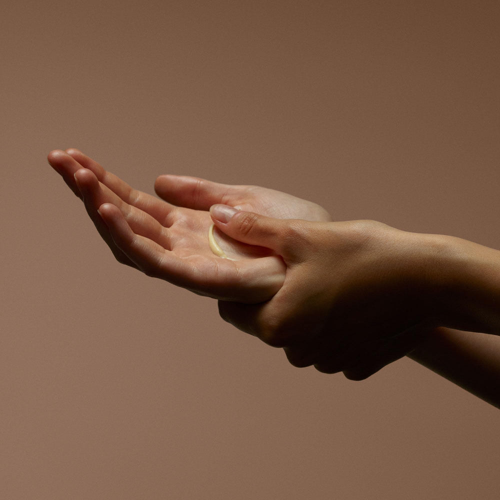 Ritual de aplicación Reverence: experiencia de cuidado suave y envolvente