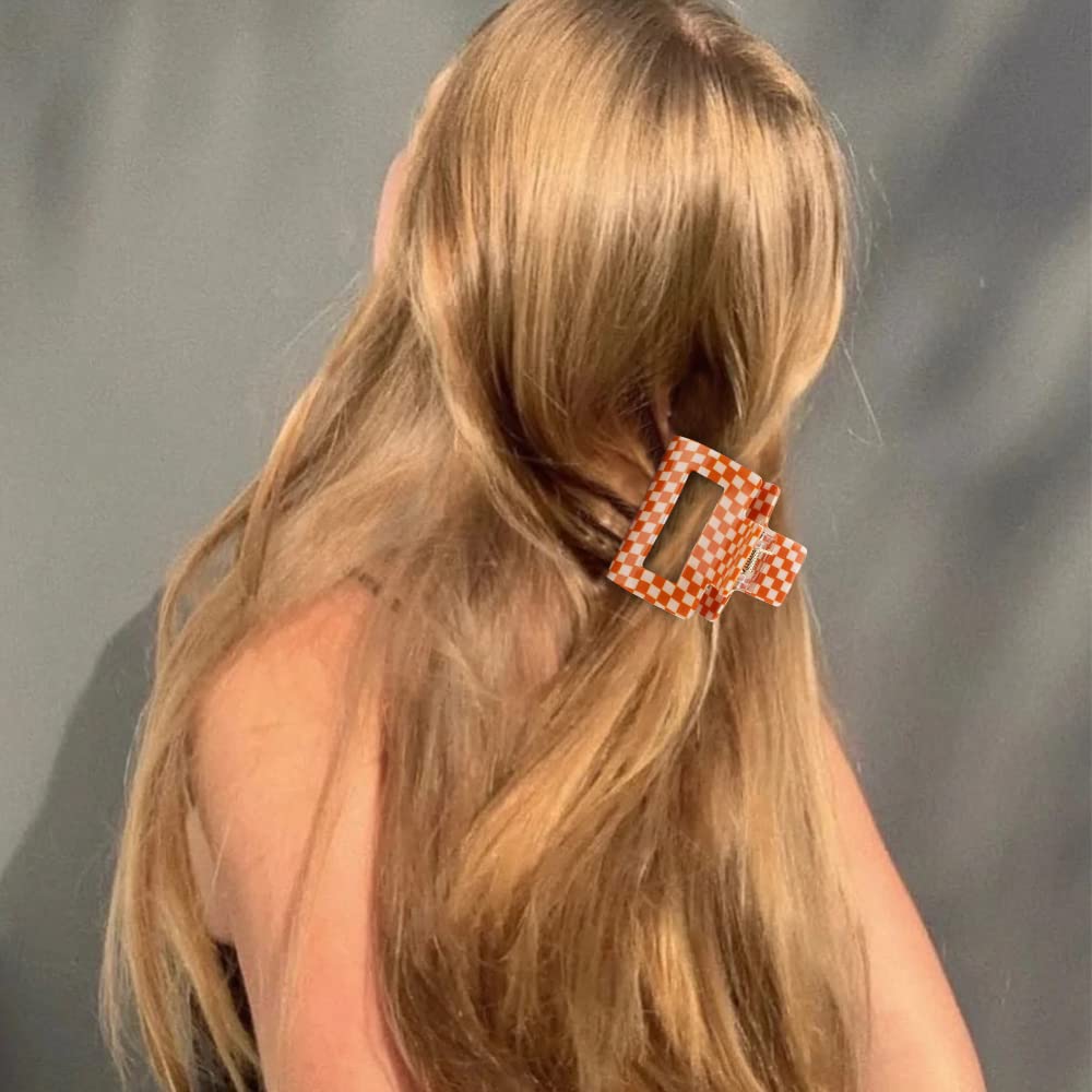 Pinza AHONEY Y2K cuadros, diseño distintivo para looks que destacan.