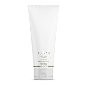 ALURAM crema suavizante con agua de coco en envase, cabello suave.