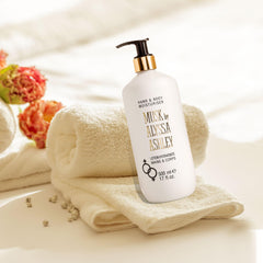 Musk H&B de Alyssa Ashley, aplicación en piel suave y fragancia envolvente.