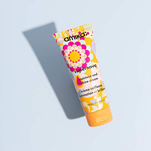 amika supernova brillo sedoso en el cabello tras aplicación
