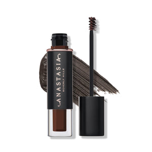 Anastasia Beverly Hills gel voluminizante para cejas, muestra en marrón oscuro para definición suave.