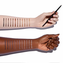 Anastasia Beverly Hills Deluxe Mini Brow Wiz, tono castaño ceniza con trazos finos.