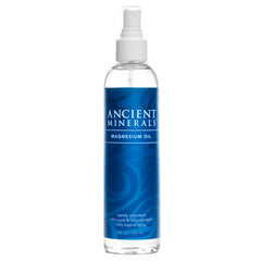 Ancient Minerals Magnesium Oil en frasco de 8 onzas para cuidado diario de la piel.