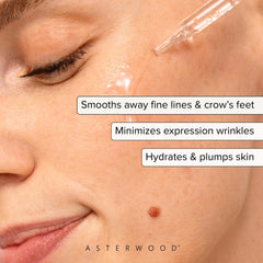 Textura sedosa del suero Asterwood Argireline lista para aplicar.