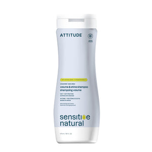 ATTITUDE Shampoo: botella vertiendo para limpieza suave del cuero cabelludo sensible
