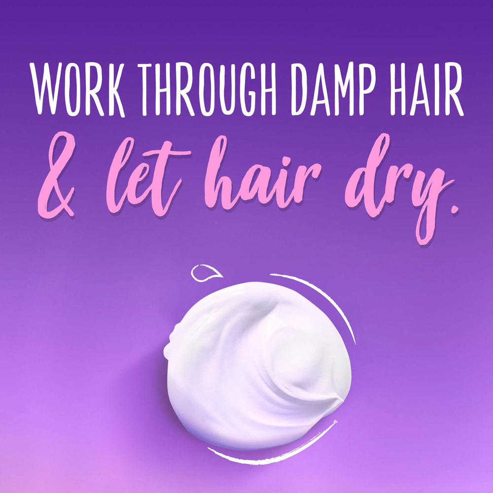 Aussie Mousse: aplicación en cabello húmedo para modelar sin esfuerzo.