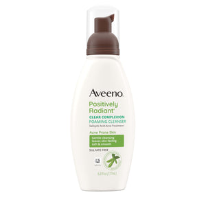 Aveeno botella limpiador facial espumoso, ideal para piel propensa al acné.