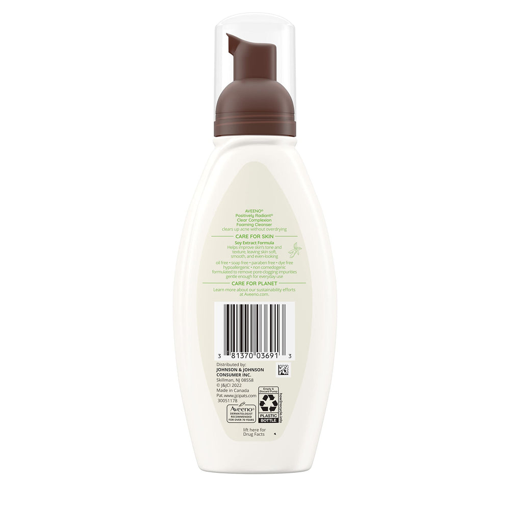 Aveeno logo en etiqueta inspira confianza en la rutina de limpieza.