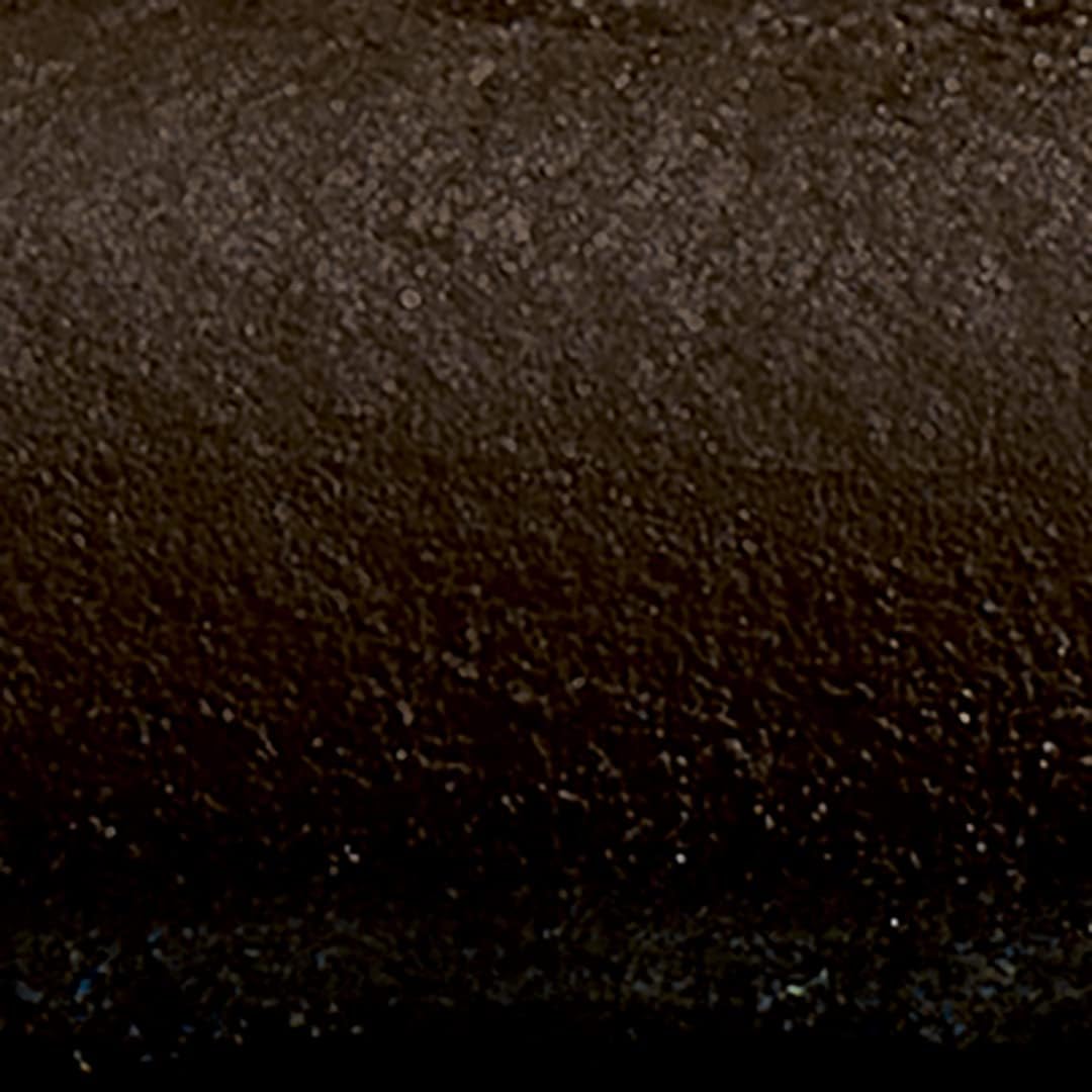 Delineador Avon Glimmersticks en estuche compacto para llevar en bolsa.