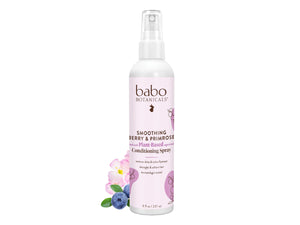 Atomizador acondicionador suave de Babo Botanicals en botella, ideal para desenredar y dar brillo diario.
