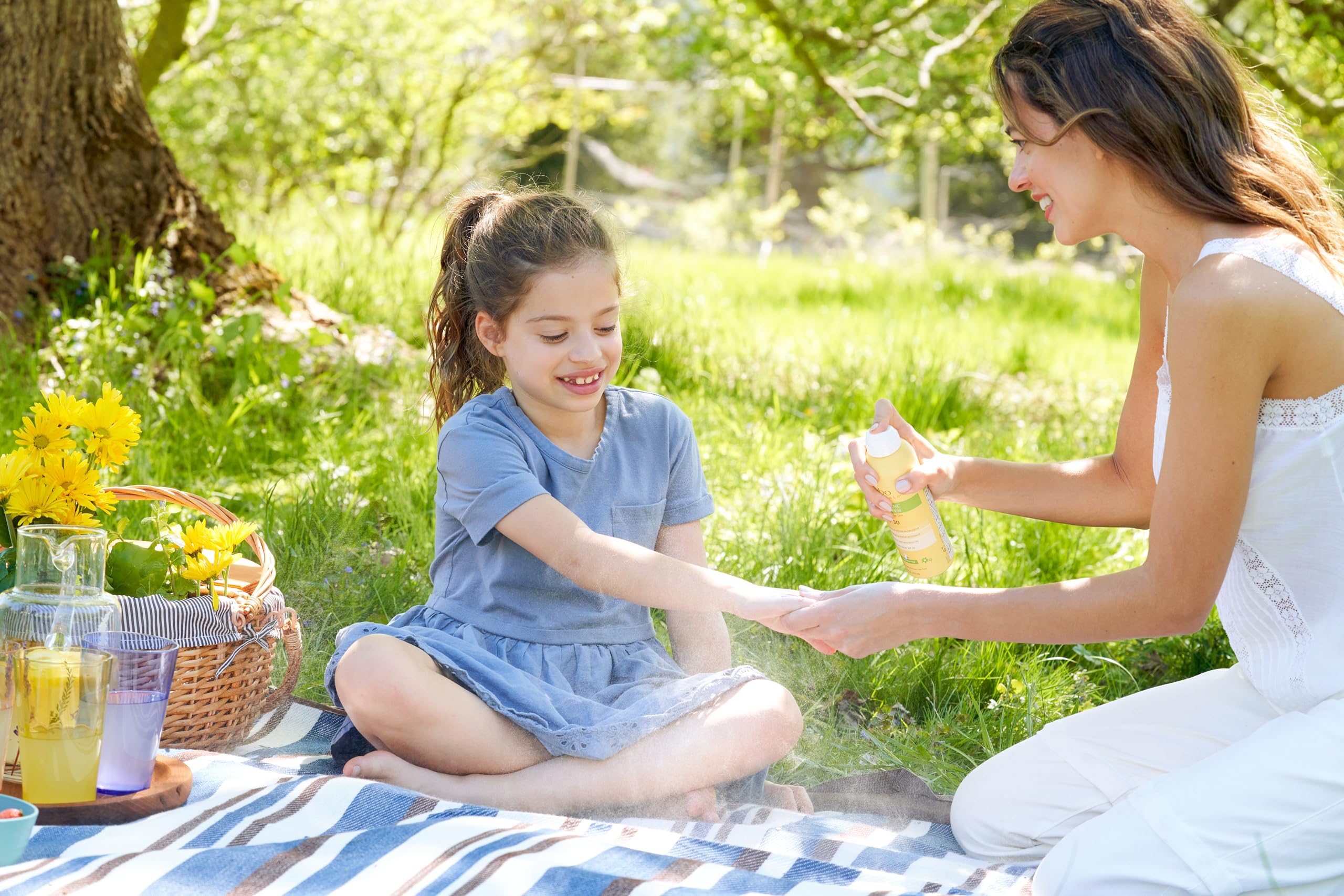 Babo Botanicals spray zinc para exteriores, protección diaria.