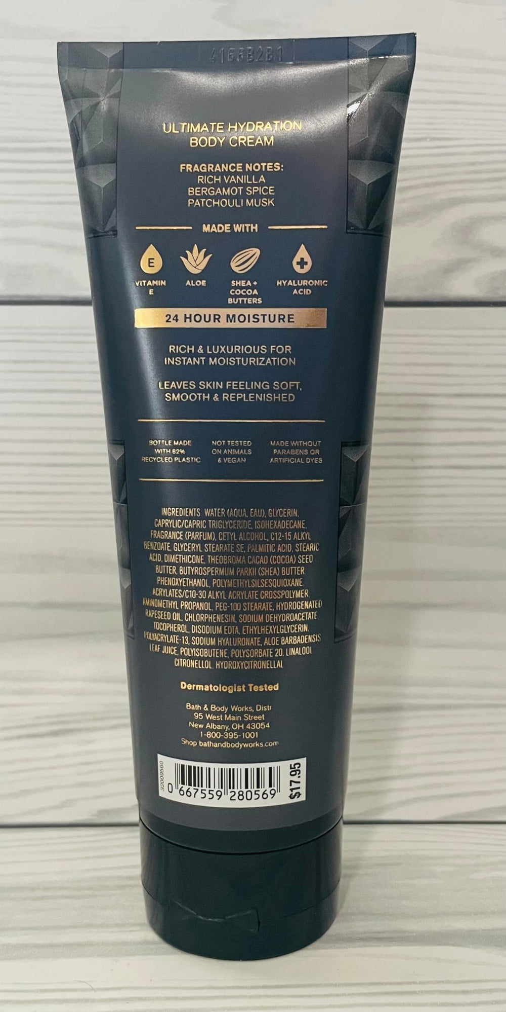 Bath & Body Works Vanilla Noir crema corporal, textura rica para uso diario.